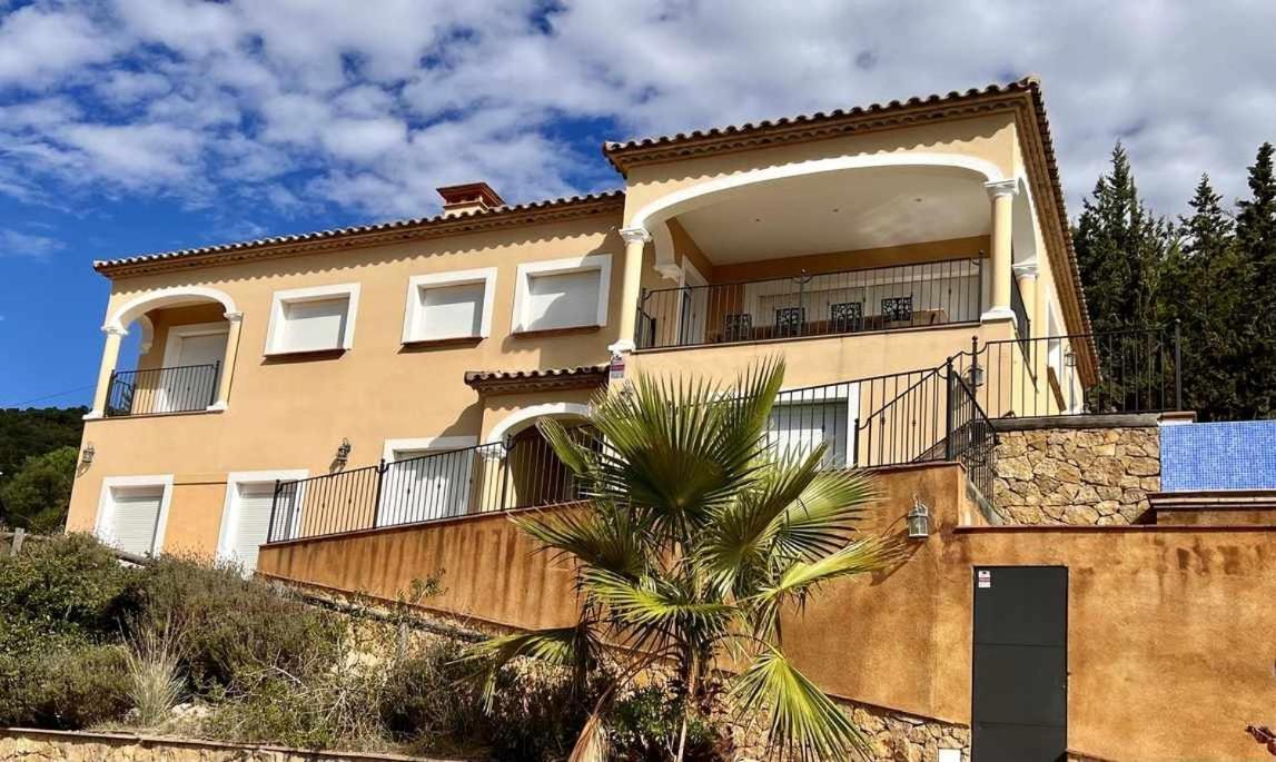 カロンジェ Casa Mas Ambros Con Piscina Desbordanteヴィラ エクステリア 写真